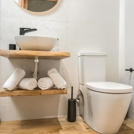 아파트 Aggeliki 라가나스