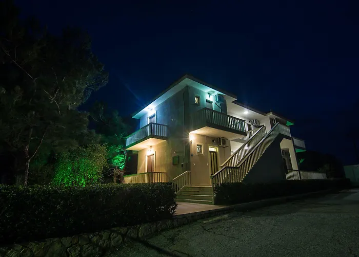 Aggeliki * לגאנאס